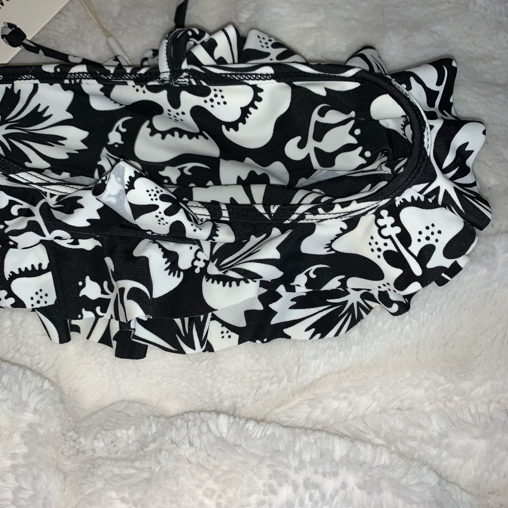 Brand new MIKOH bandeau bikini top MED NWT